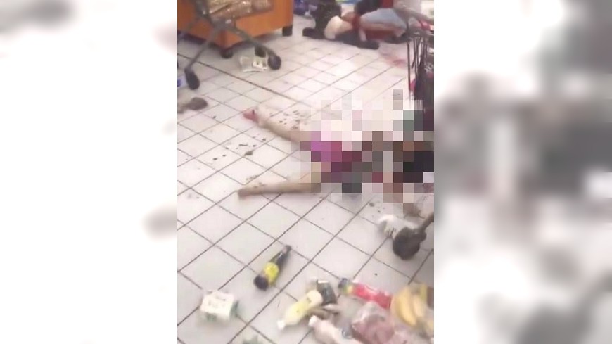 中國深圳沃爾瑪超市驚傳隨機砍人事件，至少2死9傷。 圖：翻攝網路