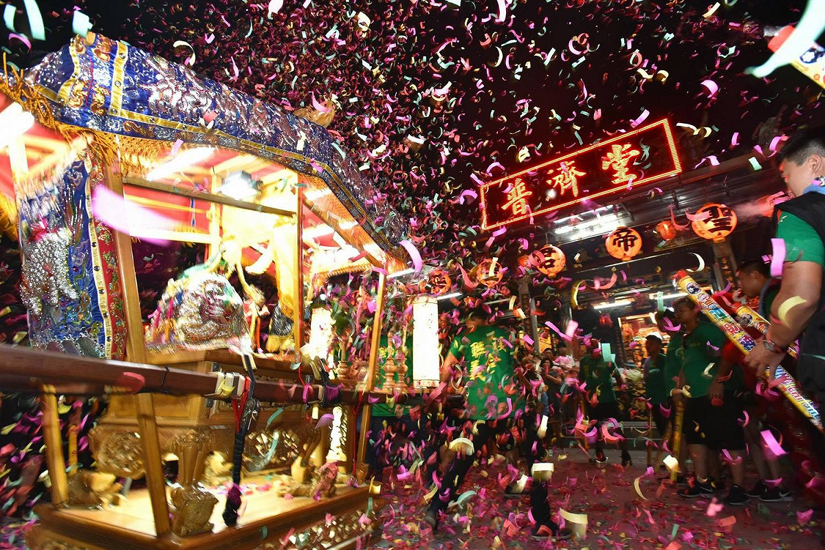 桃園市大溪普濟堂「關聖帝君1858周年聖誕慶典暨遶境祈福活動」17日舉辦遶境祈福 圖:桃園市府提供