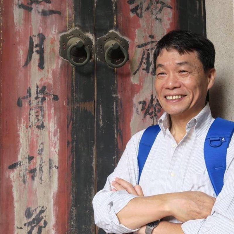 記錄解嚴街頭民主運動的攝影師邱萬興。（取自邱萬興臉書） 圖:中央社