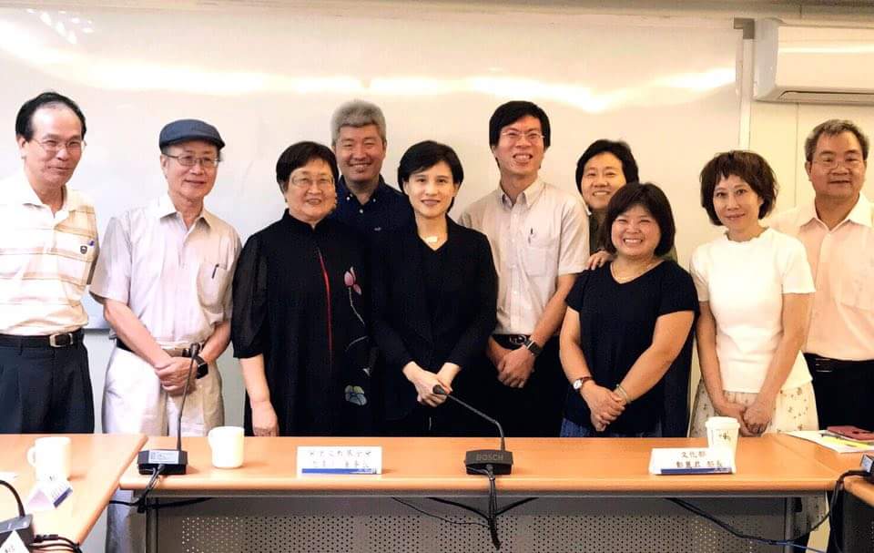 拜會文化部長鄭麗君，獲得支持。 圖：催生台語台聯盟