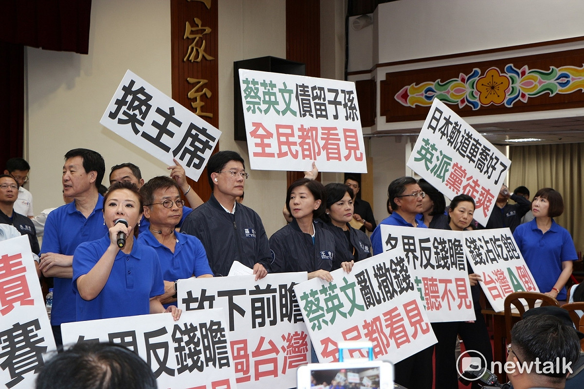 國民黨團首席副書記者李彥秀表示，民進黨包藏禍心，若前瞻特別預算拖到下個會期才送進來，就能讓國人看到裡面有多少項目和年度預算項目一致，這也是國民黨所強調的債留子孫。  圖：新頭殼資料照片