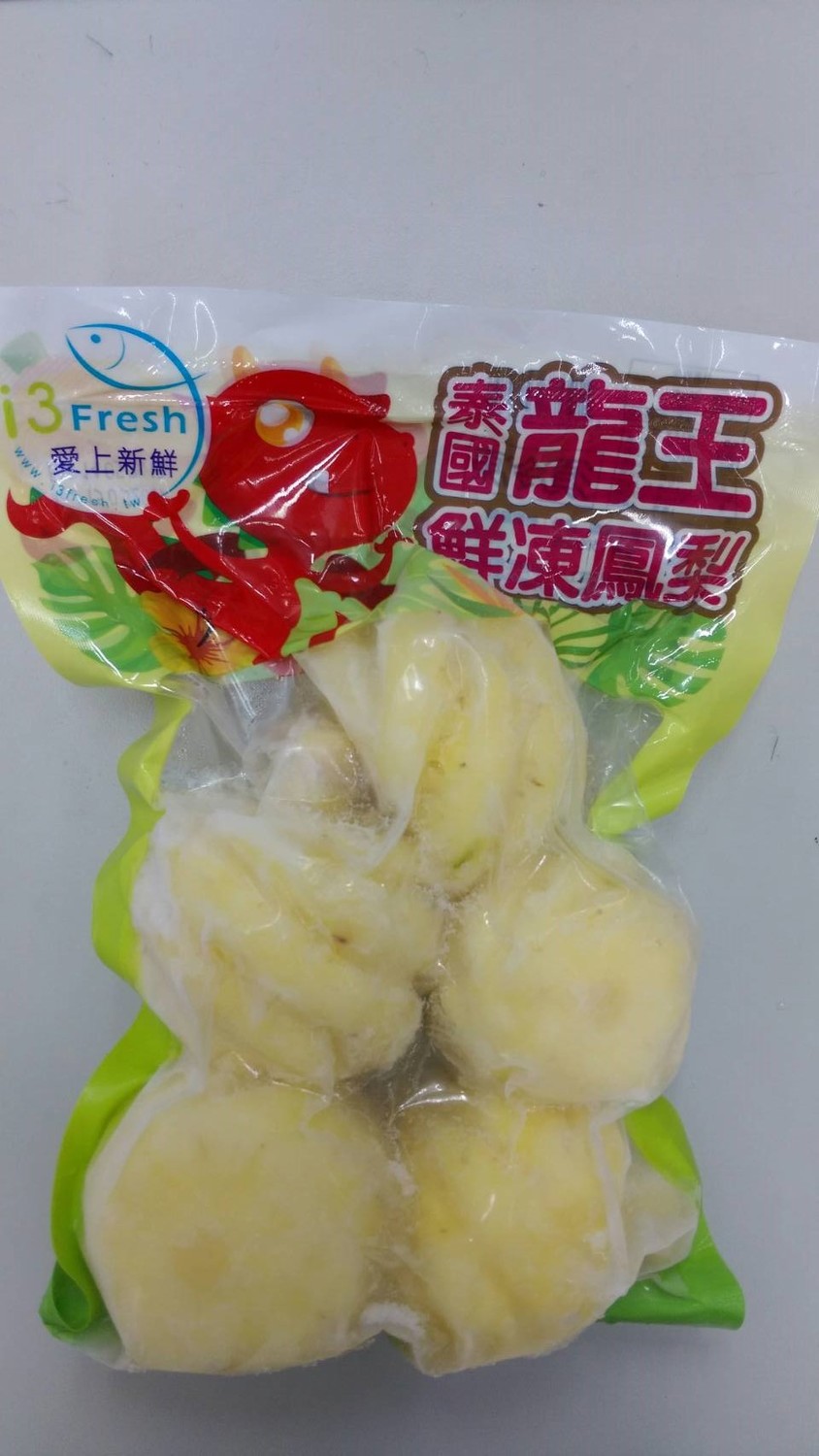 網路平台「愛上新鮮」繼上次被抓包偽造產履標章後，今(18)天又爆出販售的冷凍鳳梨加了俗稱甜精的「甜味劑」，目前已全面下架，愛上新鮮也承諾會聯絡購買的消費者全額退費。 圖：台北市衛生局提供