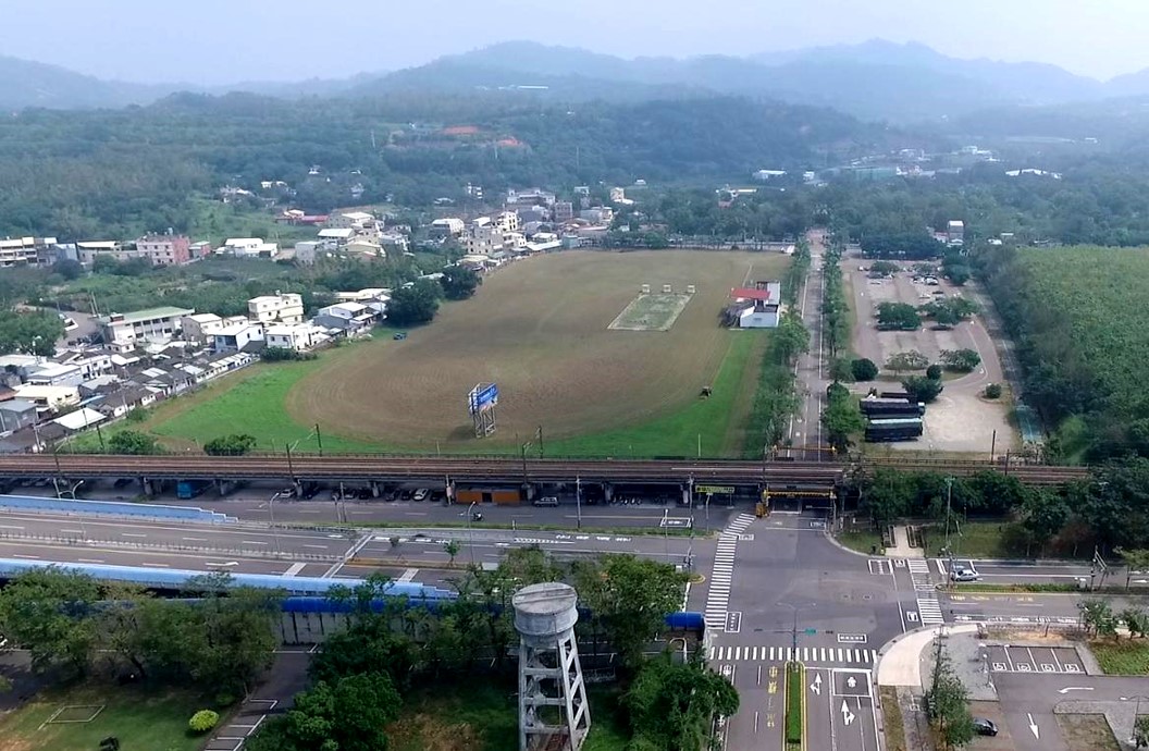 馬場園區則以舊有馬場空間重塑改造，保留歷史紋理作為花博文化根基，並整建馬場相關設施 圖：台中市政府建設局提供