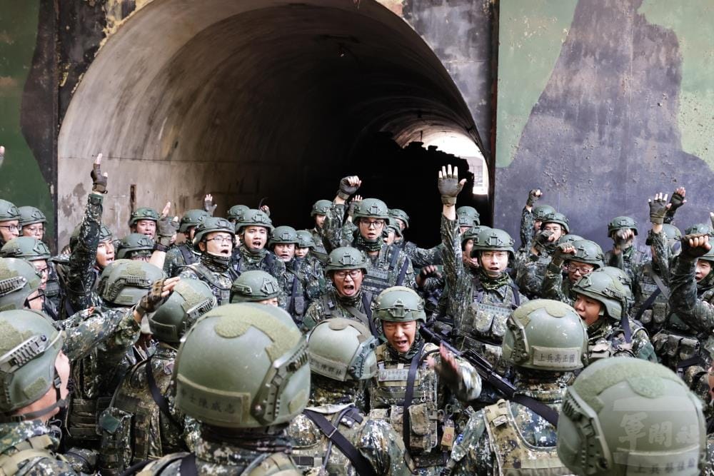 戰車連全體官兵鬥志高昂。 圖：軍聞社提供。