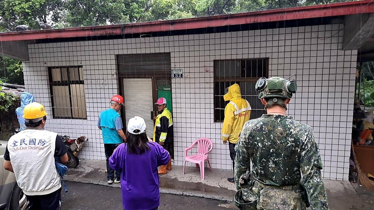 桃源區率先進行預防性撤離居民的工作。 圖：高雄市原民會/提供