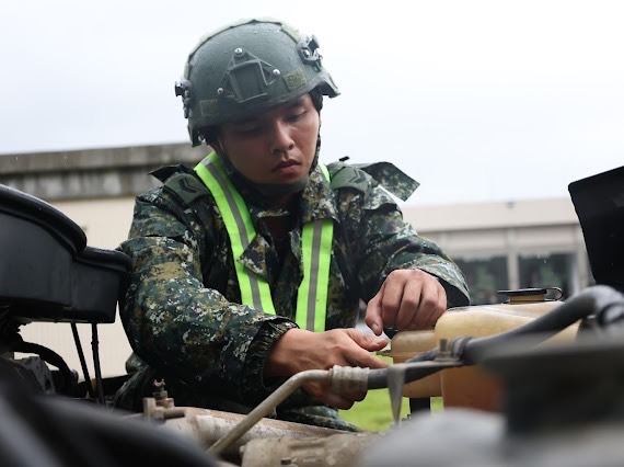 凱米颱風肆虐！國軍第四作戰區拚救災：全力守護國人生命財產安全