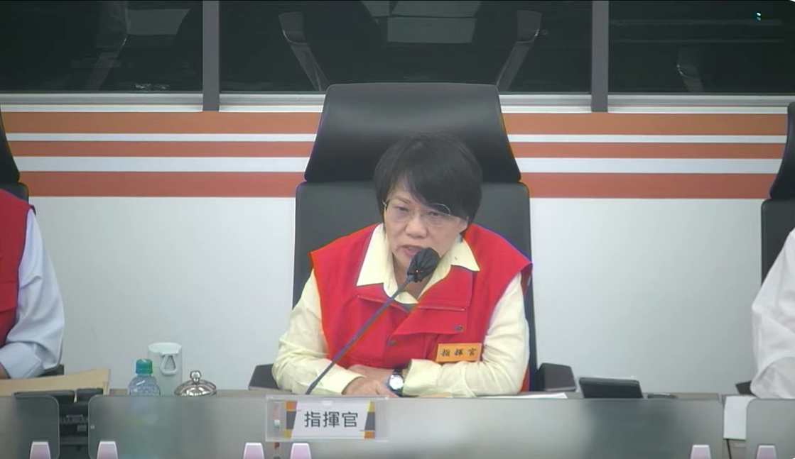 中央災害緊急應變中心指揮官劉世芳指示後續因應作為。 圖：擷自直播畫面