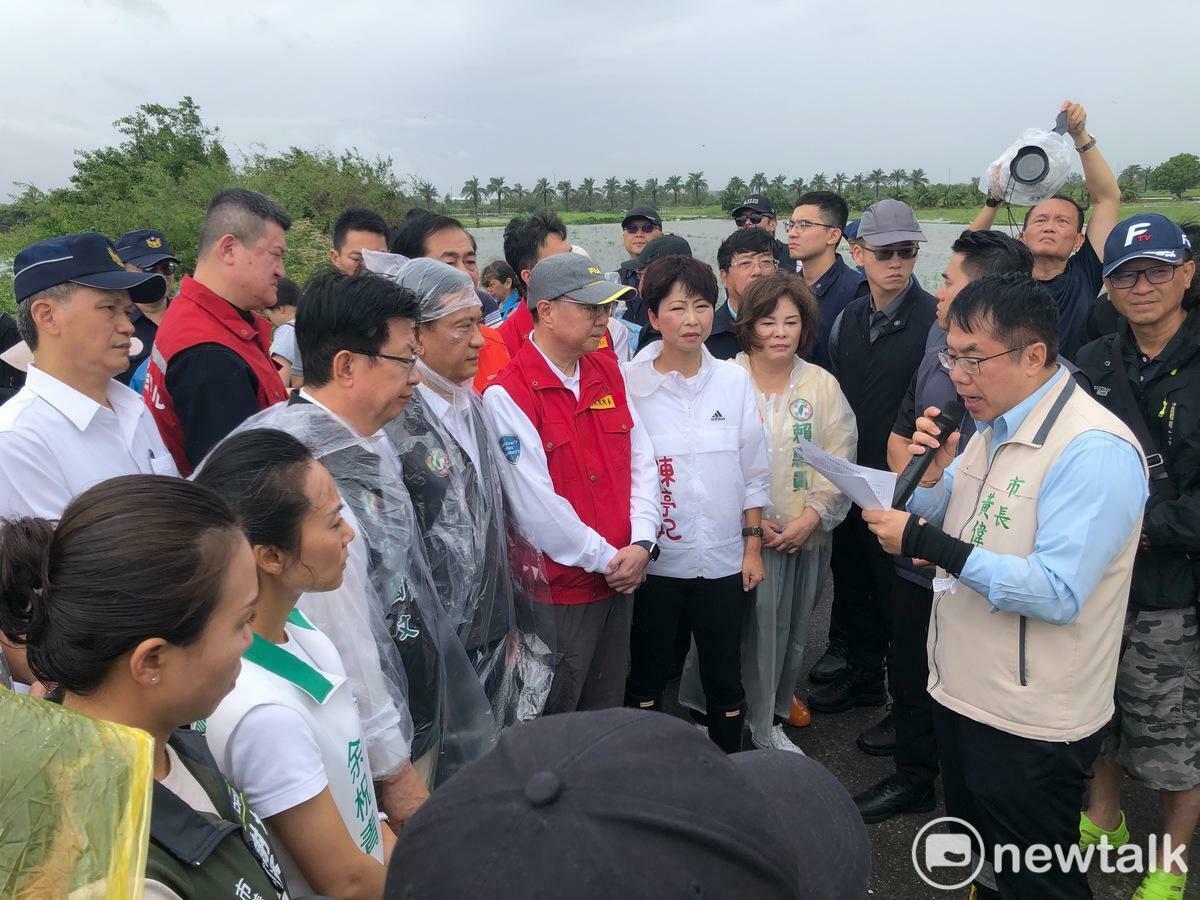凱米颱風襲台帶來驚人豪雨，台南溪北地區多處淹水，造成農業災損嚴重，立委賴惠員邀請行政院長卓榮泰到現場會勘。台南市長黃偉哲、立委林俊憲、陳亭妃、南市議員余柷青、蔡秋蘭、謝舒凡及農糧署代表、里長、學甲區農會總幹事等也到現場向院長說明災情。 圖：賴惠員服務處提供