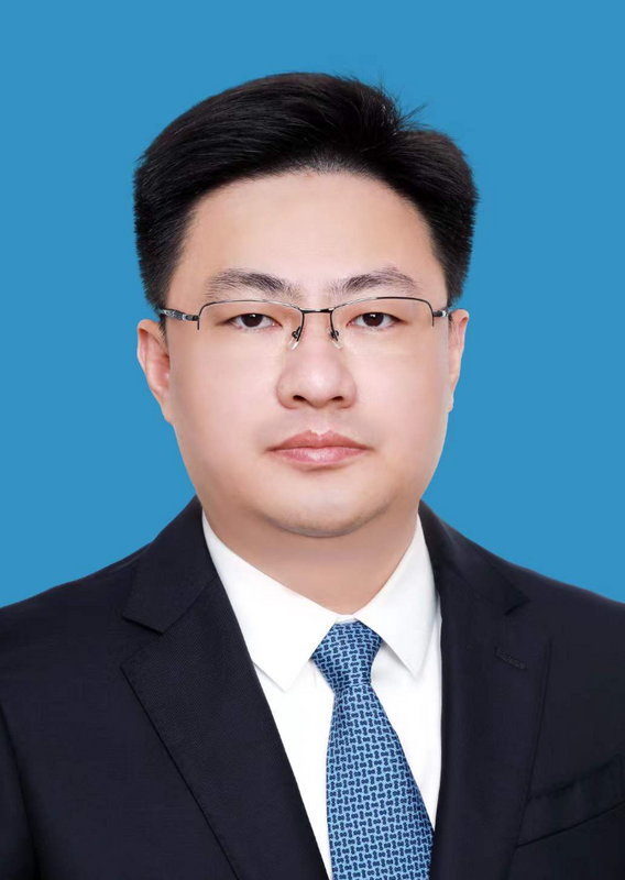 萬年縣上坊鄉原黨委書記李佩霞的父親李長柳，實名舉報毛奇，稱女兒李佩霞遭毛奇性性侵。圖為毛奇。 圖：翻攝自萬年縣政府官網
