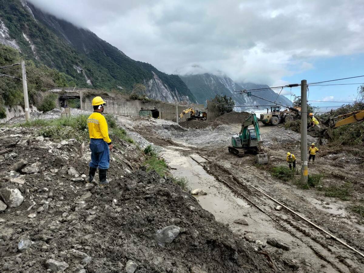 凱米颱風影響，造成北迴線多處坍方、土石流、溪水暴漲。 圖：國營台灣鐵路股份有限公司／提供