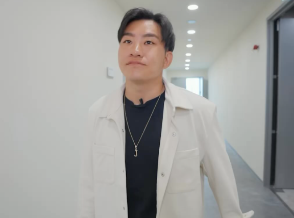 Joeman得知孫生涉案後，仍與他合作拍攝影片，讓網友認為Joeman是在「容忍性騷擾」。 圖：翻攝自Joeman IG
