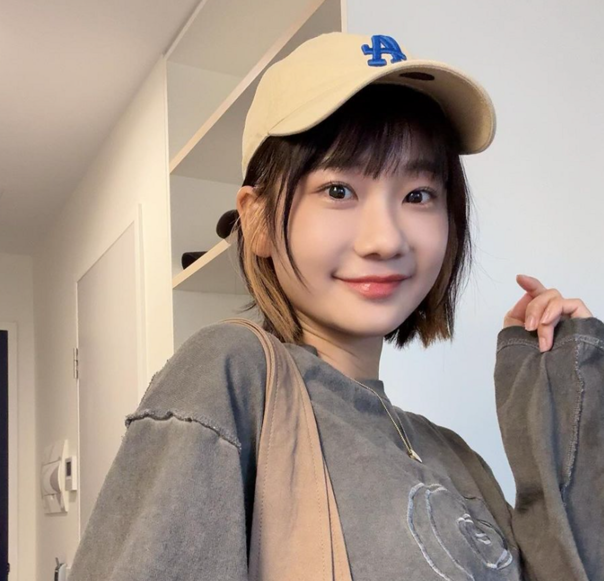 愛莉莎莎事業有成，近期還因為開團購賣內衣大賺2800萬，然而愛莉莎莎卻在此時爆出健康疑似亮紅燈的消息。 圖：翻攝自愛莉莎莎IG