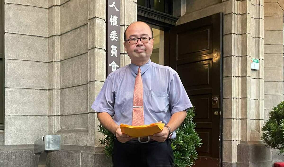孫健萍赴監察院建請「糾舉」前高雄市長陳菊。 圖：孫健萍/提供
