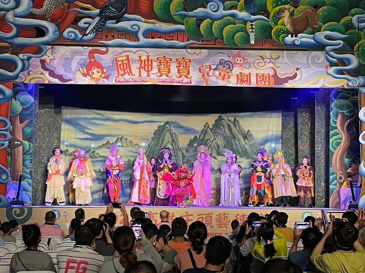 風神寶寶劇團在旗津廣濟宮演出。 圖：高雄市文化局/提供