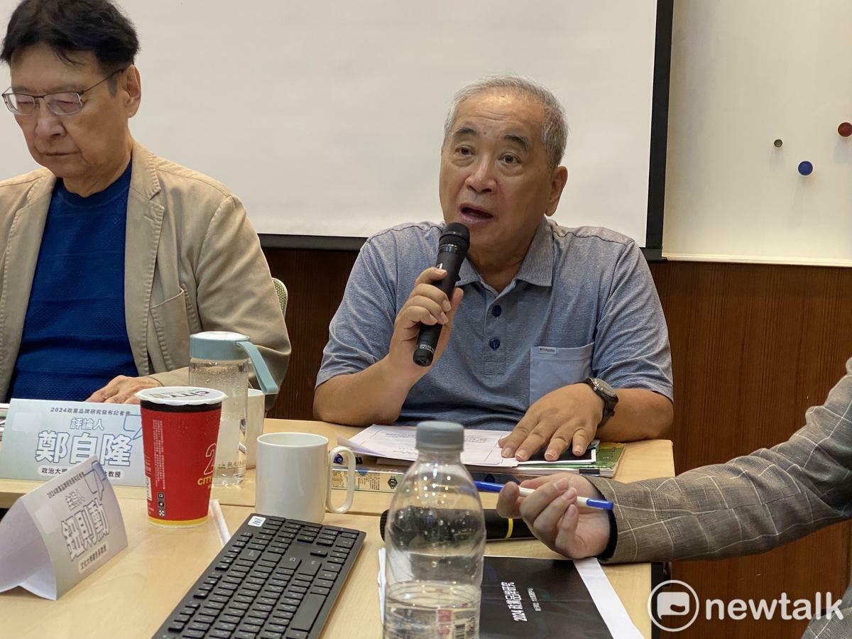 政治大學傳播學院退休教授鄭自隆。 圖：周煊惠 / 攝