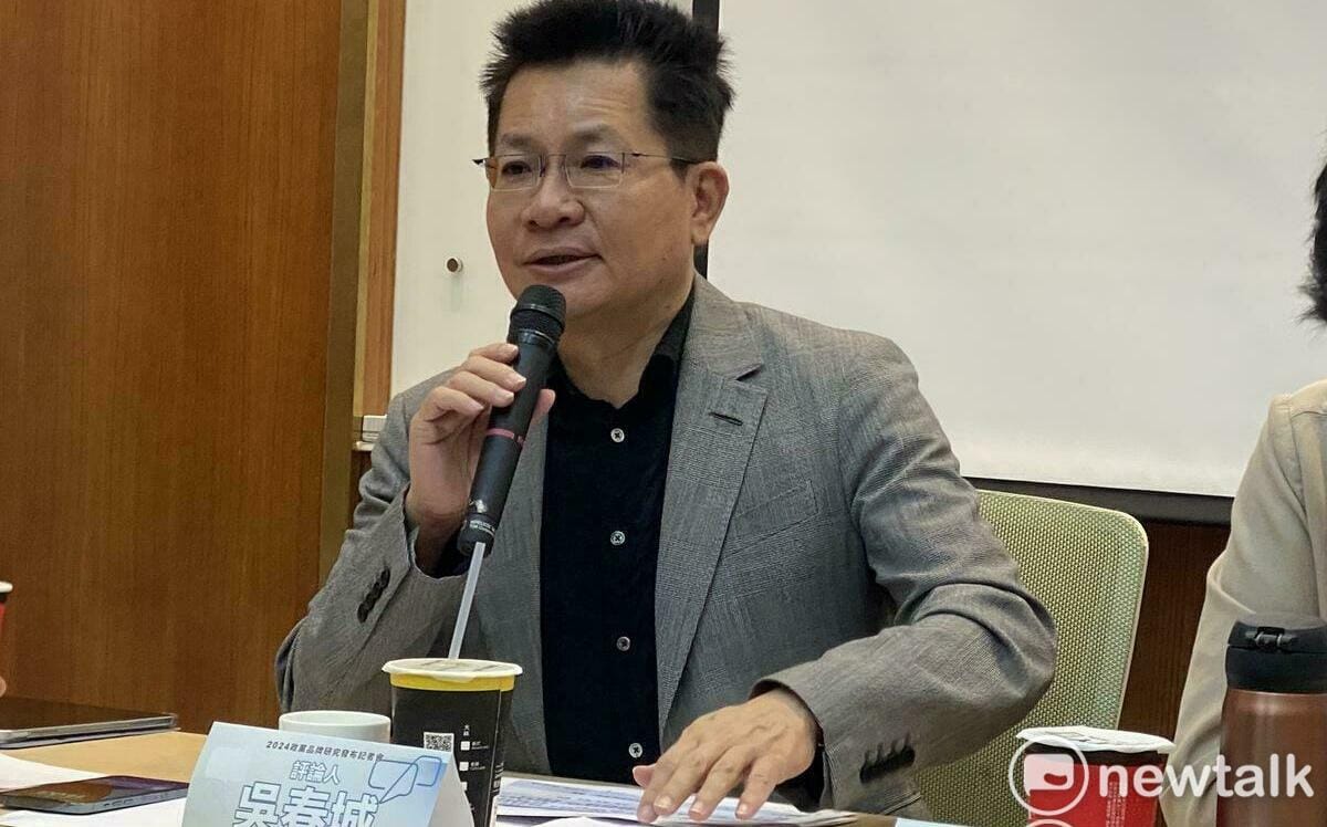 吳春城「壯世代」被質疑涉圖利 黃智賢諷：「金權政治」吳春城玩得最明白 1200億真香啊！