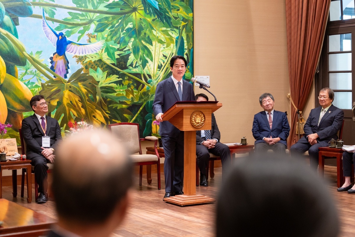 總統賴清德接見牙醫師公會全國聯合會暨WHO宣達團。 圖：總統府提供
