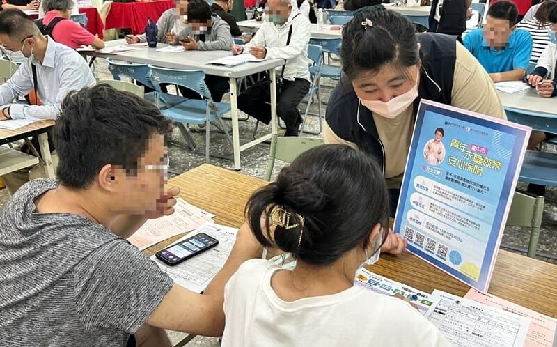 主計總處：前10月經常性薪資平均46371元 剔除物價因素年增0.50%