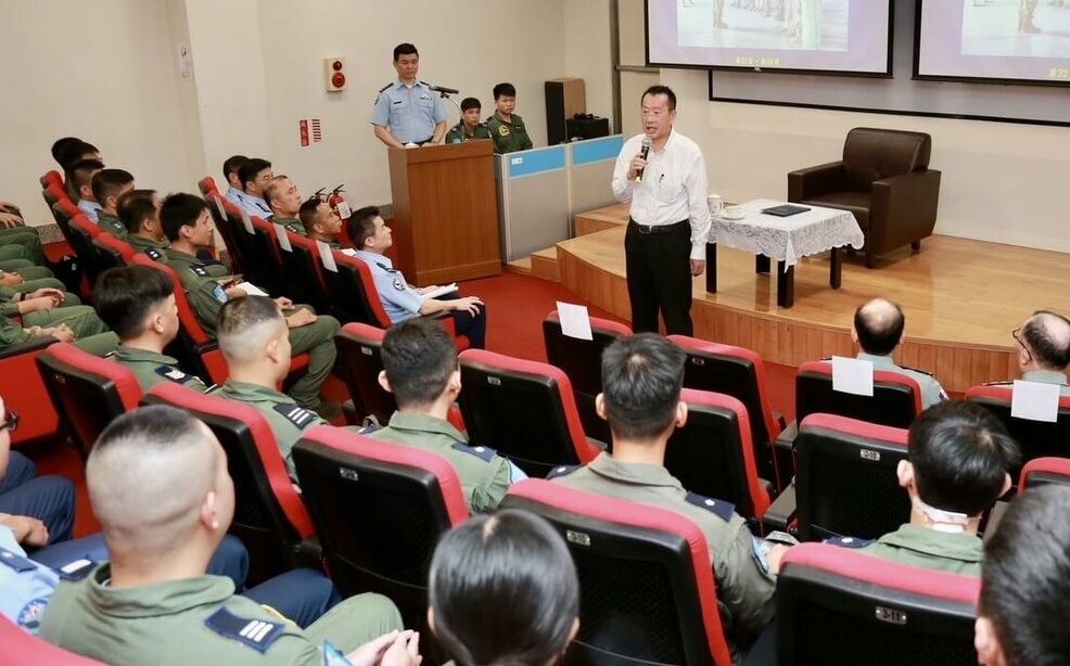凱米襲台期間空軍協助疏運救災 顧立雄赴屏東慰勉第六聯隊