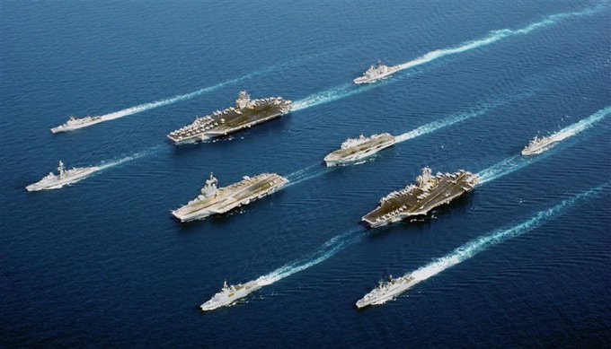 近期中東局勢逐漸升溫，有外媒報導稱，美軍在中東地區額外部署許多武器，試圖協助以色列應對伊朗的攻擊。圖為美軍艦隊。 圖：翻攝自 @Data_Statistica X 帳號