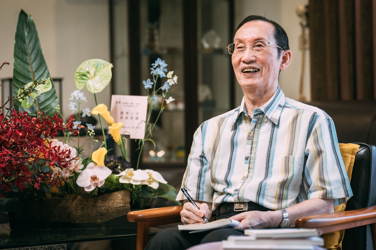 書寫土地苦難的文學運動者曾貴海。 圖：高雄市文化局/提供