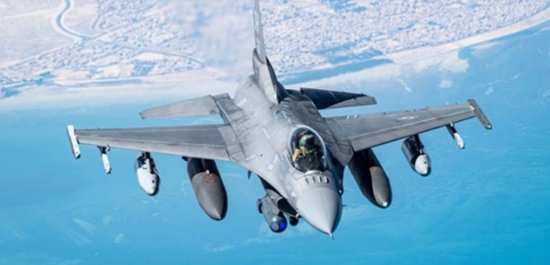 F-16戰機已經出現在俄烏戰場上空。 圖 : 翻攝自躬耕牛