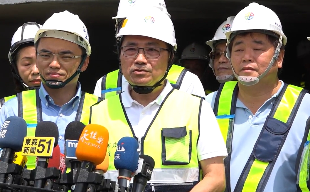 侯友宜表示，林郁婷是新北驕傲也是台灣的驕傲，台灣人要站出來幫她找回公道。 圖：林昀真／翻攝