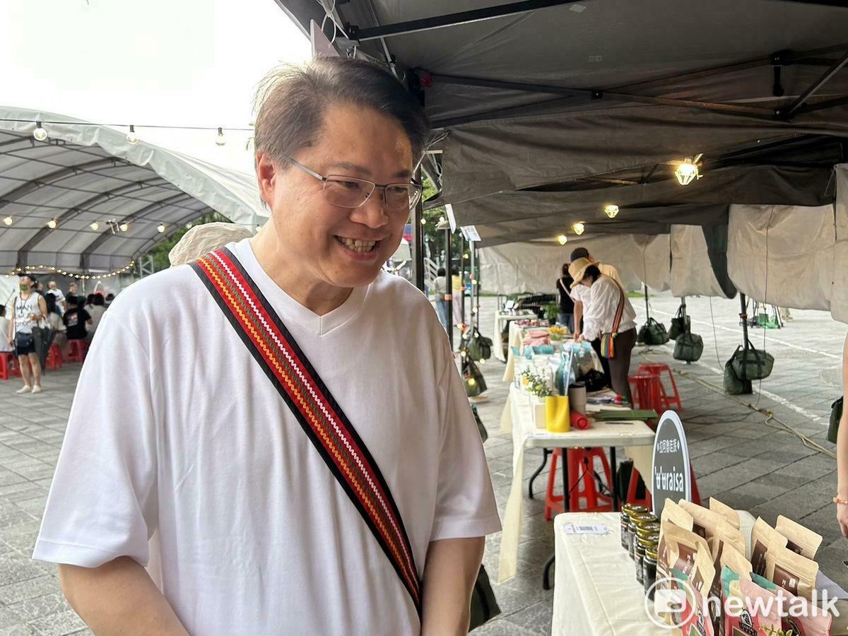 民進黨秘書長林右昌出席「台灣原住民族正名三十周年原住民族日市集」活動。 圖：黃宣尹攝