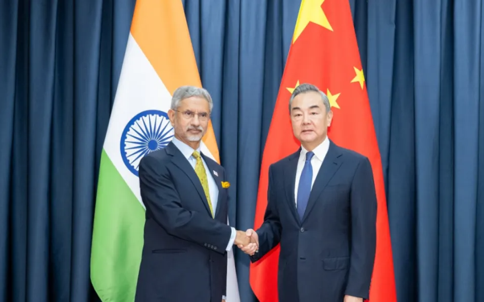 不久前，中國外交部長王毅與印度外交部長蘇傑生在北京舉行了雙邊會談。 圖 : 翻攝自騰訊網