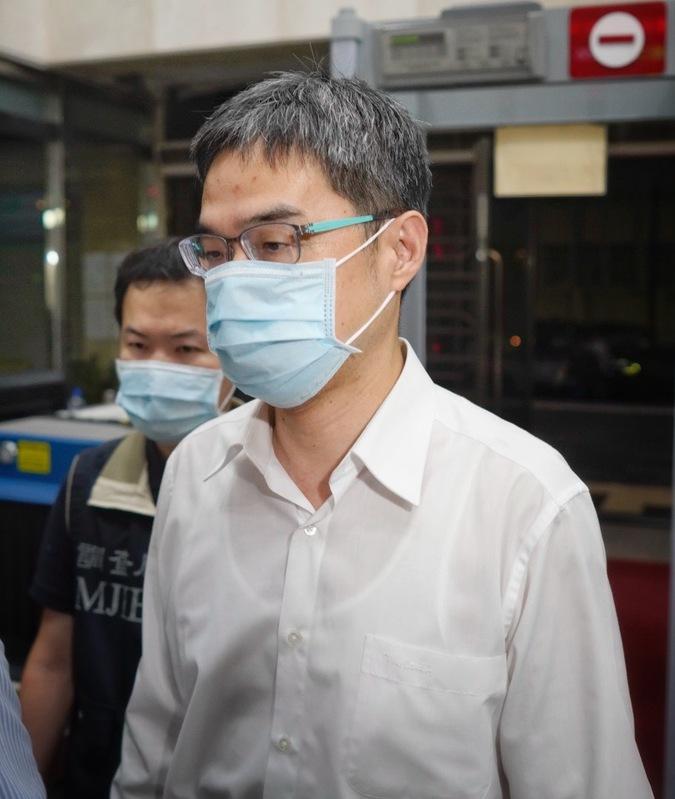 會計師端木正被送往北檢複訊。 圖：張良一/攝