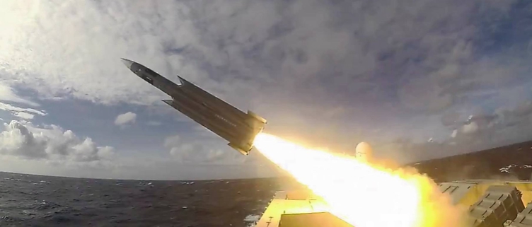 國軍試射雲峰導彈。 圖 : 翻攝自國防部