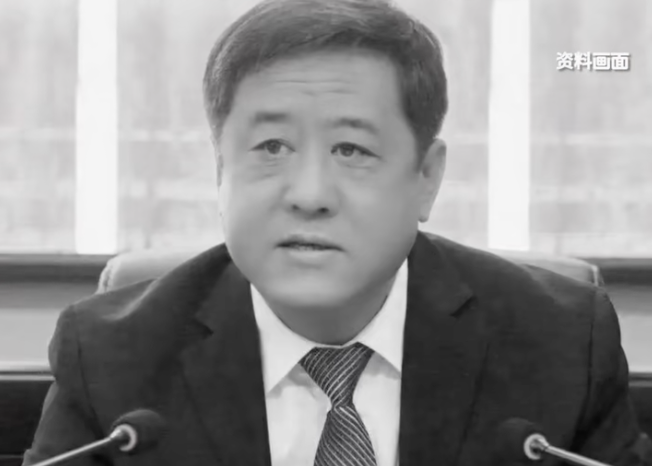 6 月 3 日，山西省沁縣政協主席郭建宇也在沁縣某居民小區被嫌犯安耀紅當街持刀行刺後不治死亡。 翻攝自 騰訊網