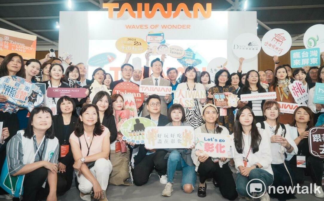 赴新加坡參加最盛大的秋季旅展 黃偉哲力推「台南好吃好玩值得你來」