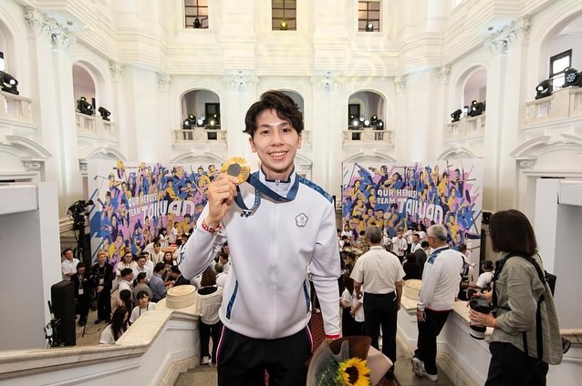 女子拳擊國手林郁婷獲得巴黎奧運金牌，並於總統府舉辦的台灣英雄大遊行結束後，於 Facebook 發文分享自己的感想。 圖：翻攝自中華文化總會
