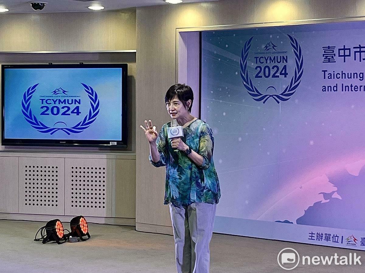 詹怡宜鼓勵高中生要做到三件事。 圖：實習記者張博森／攝