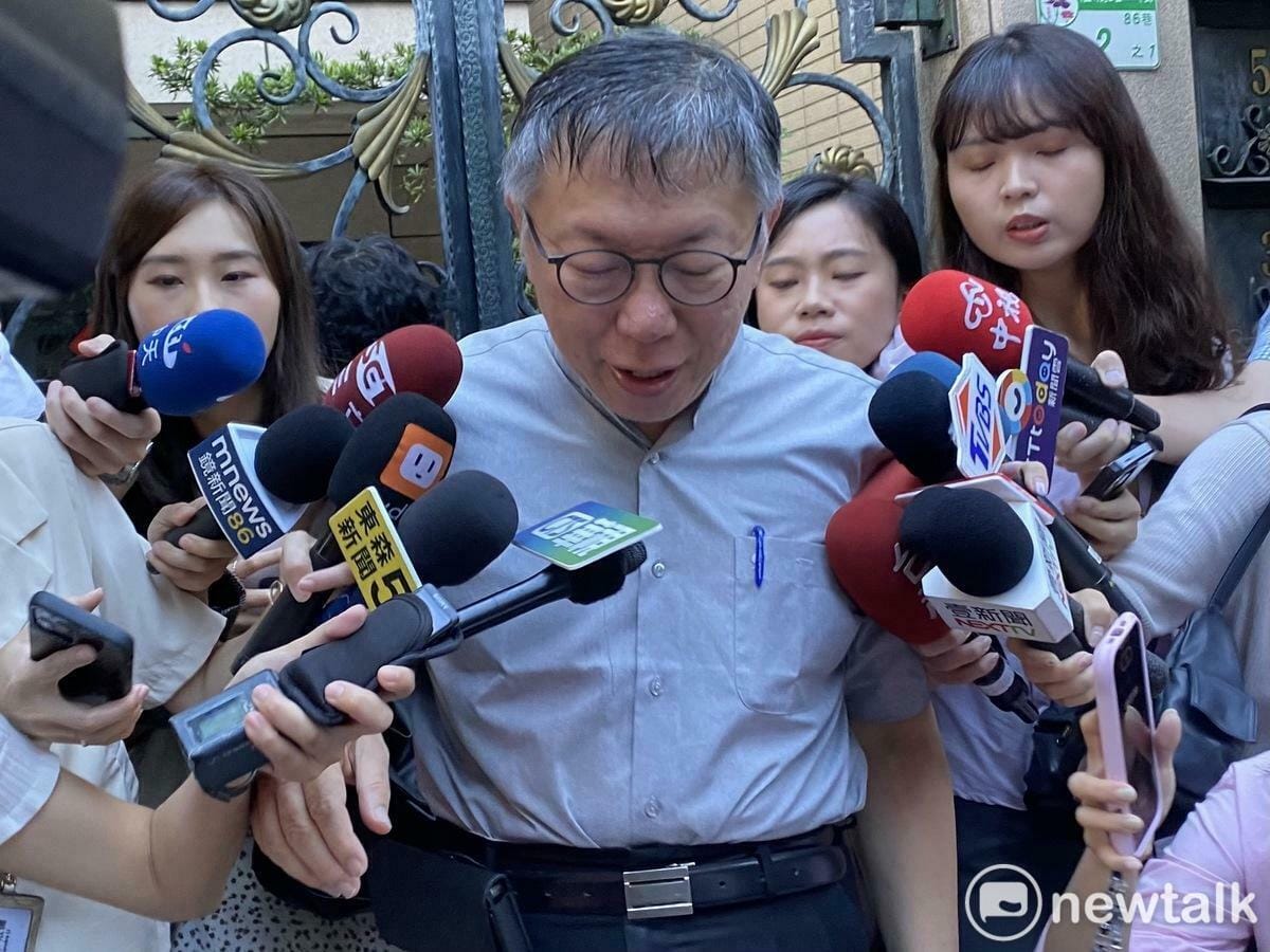 民眾黨主席柯文哲、柯妻陳佩琪今天一起出門。 圖：周煊惠 / 攝