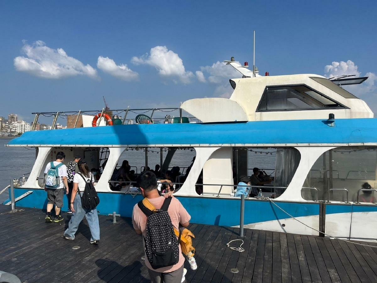 淡水河岸新玩法！8月24日起忠孝碼頭至關渡碼頭，定期航班將開航。 圖：新北市政府／提供