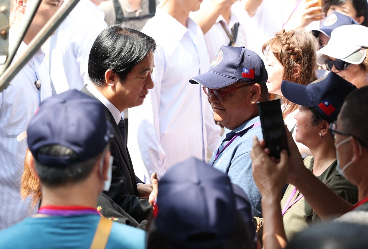 823戰役66週年，總統賴清德赴金門忠烈殿主持公祭典禮，並向參戰官兵及遺族致意、午宴。 圖：軍聞社/提供