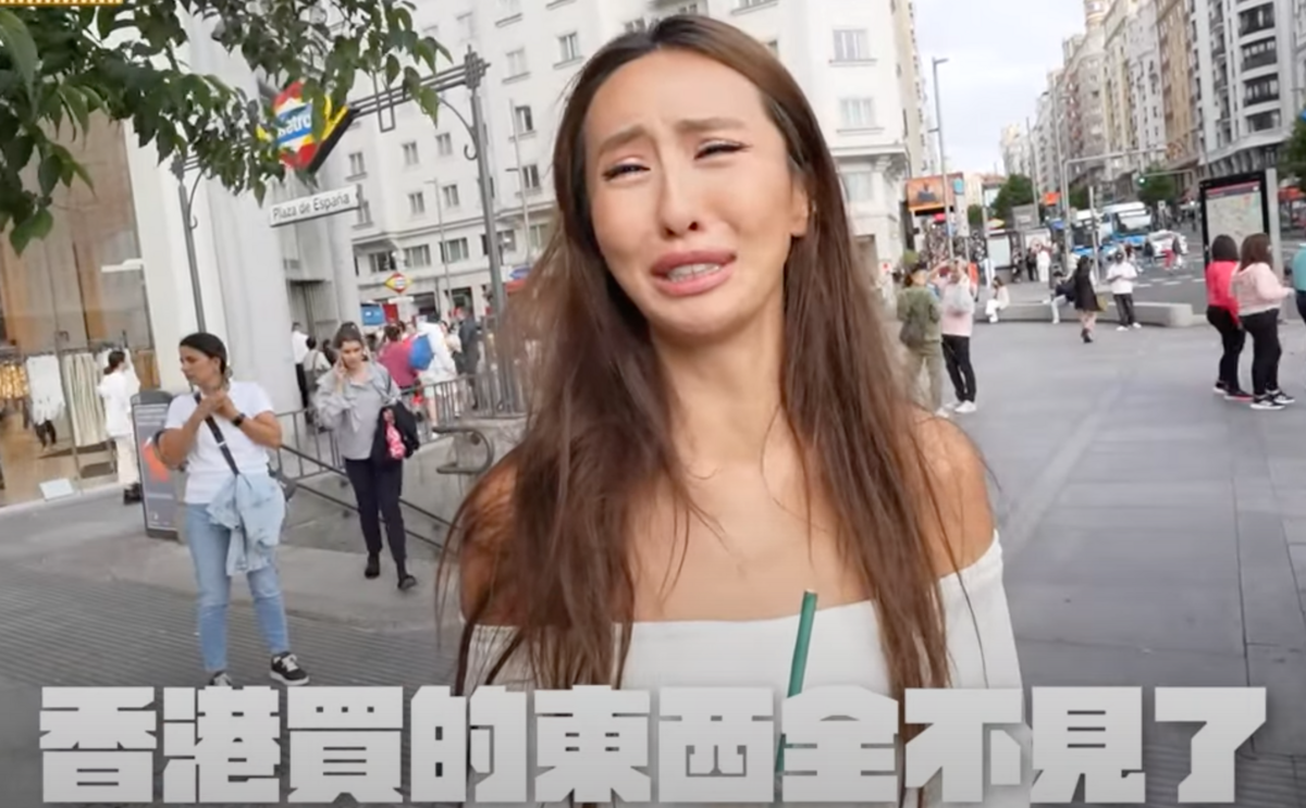 試穿過程中，包包直接被偷走，薔薔也拍片透露全過程。 圖：翻攝自薔薔Youtube