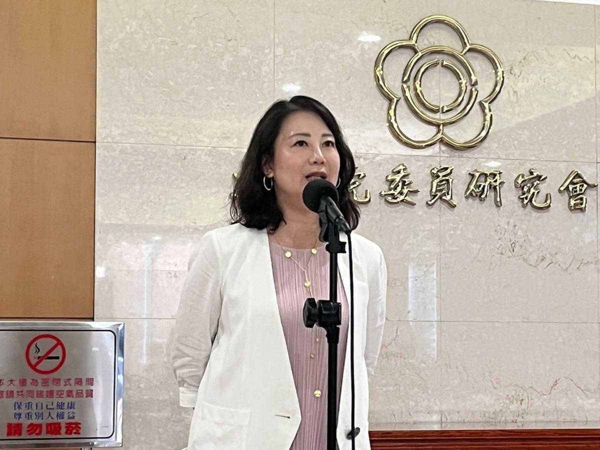 民進黨團幹事長吳思瑤認為，民眾黨的信任危機已經在「存亡之秋」。 圖：金大鈞/攝