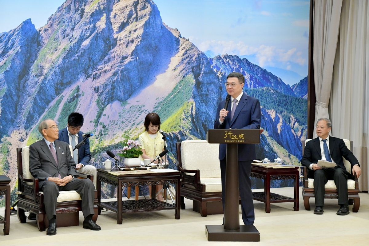 行政院長卓榮泰26日接見日本交流協會會長大橋光夫 圖：行政院／提供