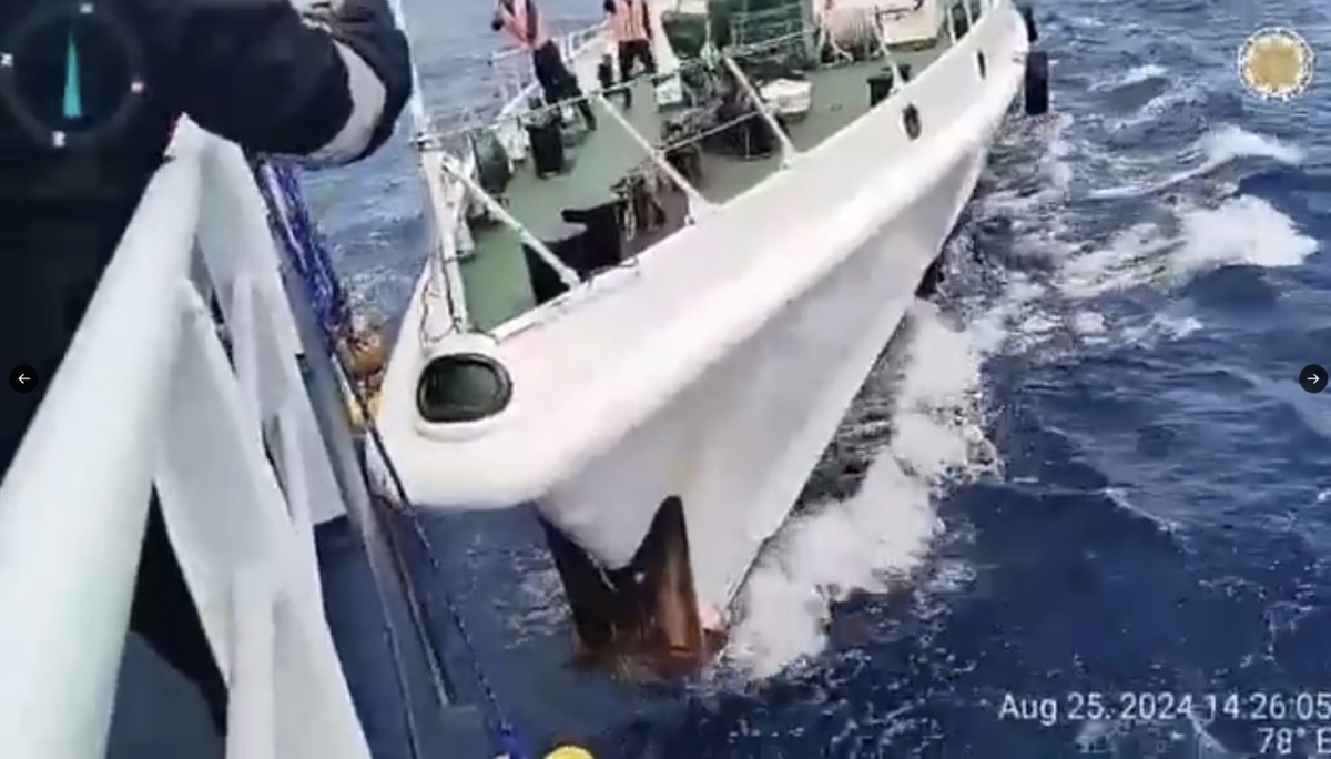 8月25日，中國海警船衝撞菲律賓漁業暨水資源局公務船。 圖：翻攝Philippine Coast Guard網頁