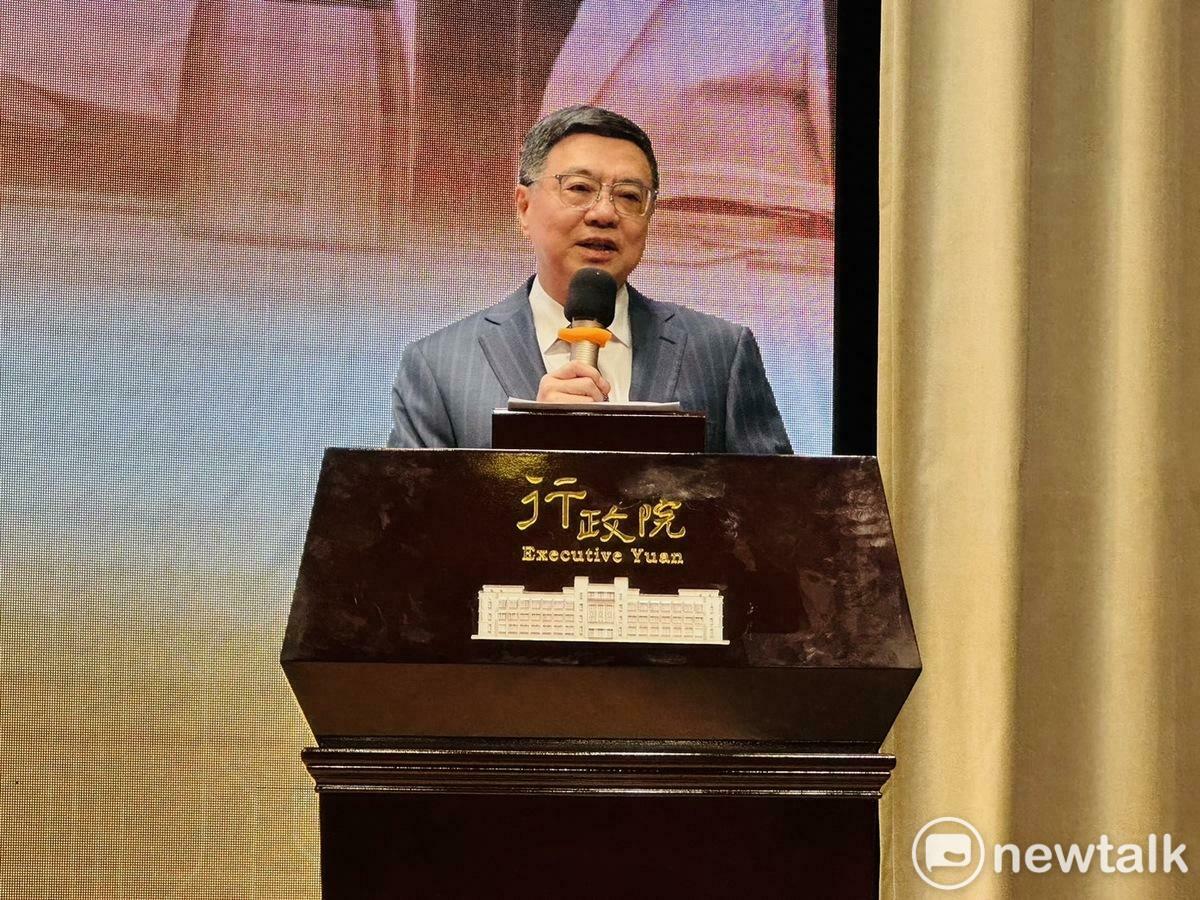 行政院長卓榮泰今（28）天在「行動創新AI內閣執政101記者會」中表示，政府沒有限貸令，而是央行有積極作為，但絕對不會影響到進行中的貸款對象，9月6日之前會再討論決定。 圖：謝莉慧/攝