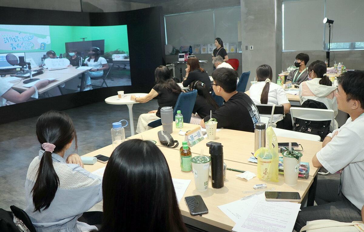 「校園誠信新媒體工作坊」吸引30位高中職學生參加。 圖：高雄市教育局提供