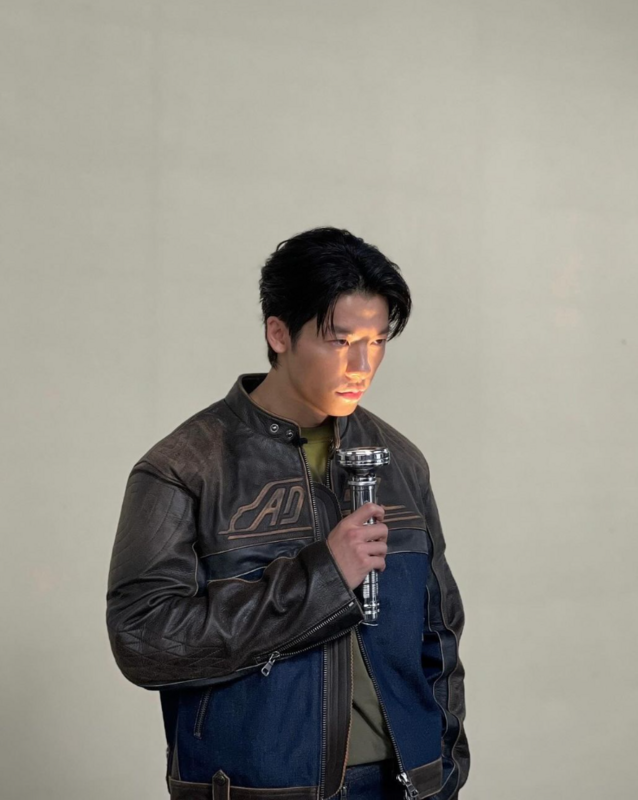 在入伍後許光漢今(30)日首度傳出好消息，許光漢日前拍攝的《正港分局》入圍釜山影展。 圖：翻攝自許光漢IG