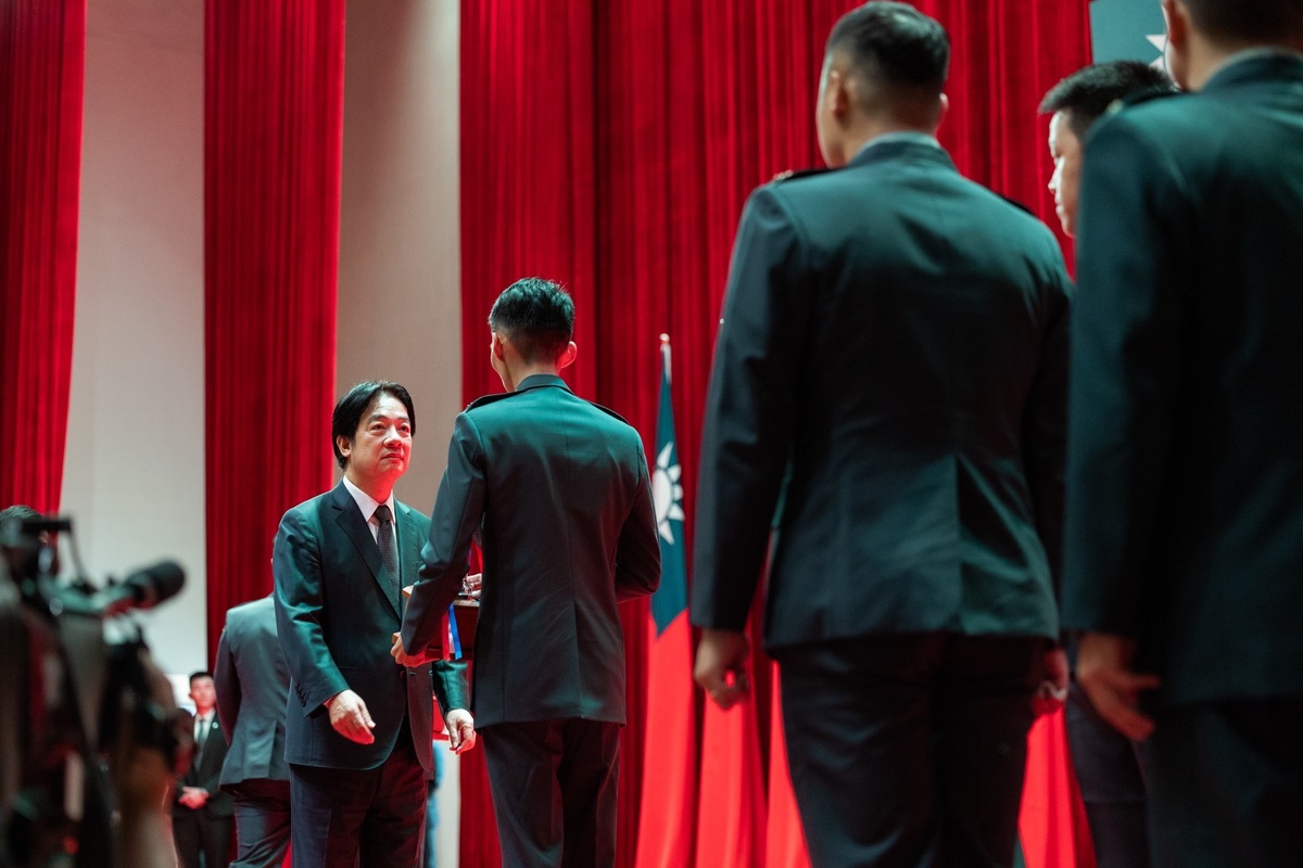 總統賴清德出席2024年軍人節暨全民國防教育日表揚大會。 圖：總統府提供