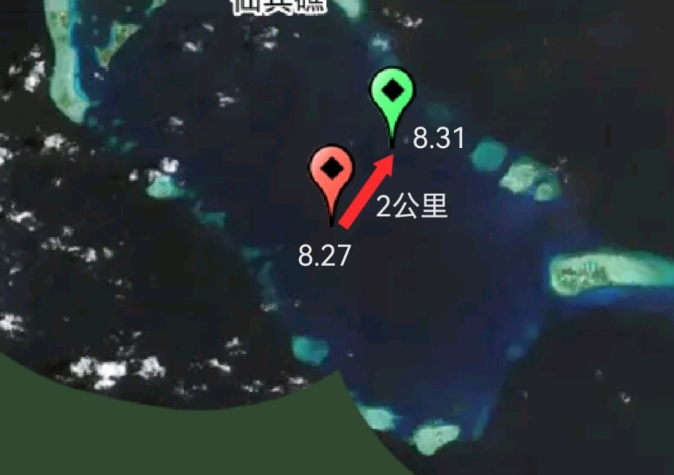 根據船隻 AIS 信號可以看到，菲 9701 艦相比此前的位置似乎向東北方向「移動」了約 2 公里。 圖 : 翻攝自單手搓核彈