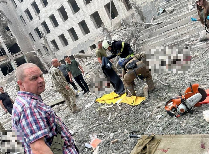烏克蘭波塔瓦州首府波塔瓦市遭俄軍飛彈攻擊，造成至少51人死亡。 圖：翻攝X（前推特）