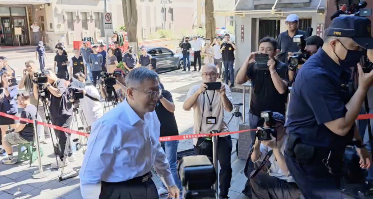 北檢今日重開羈押庭，柯文哲抵達北檢。 圖：林昀真／攝