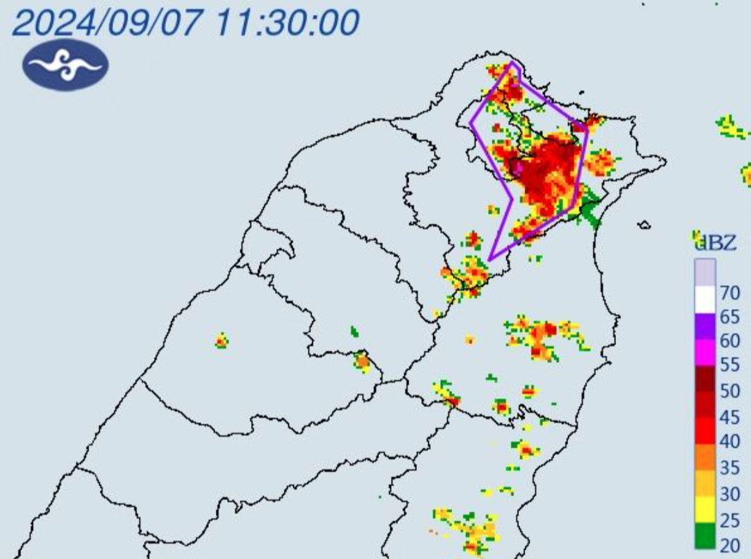 中央氣象署稍早針對13縣市發布大雨特報，並在11時40分針對基隆、台北市、新北市、宜蘭4縣市發布大雷雨即時訊息。 圖：翻攝自中央氣象署